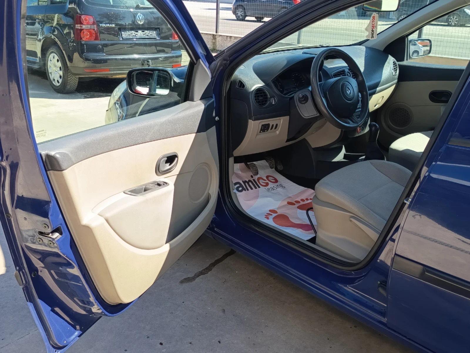 Renault Clio 1.5dci, снимка 8 - Автомобили и джипове - 52665218