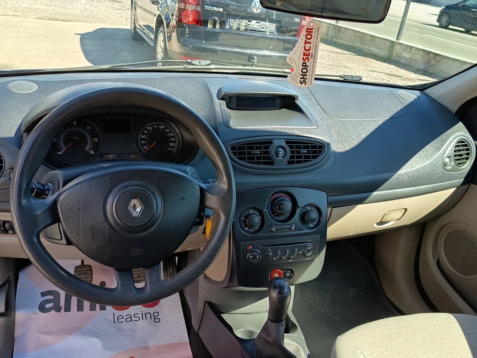 Renault Clio 1.5dci, снимка 10 - Автомобили и джипове - 52665218