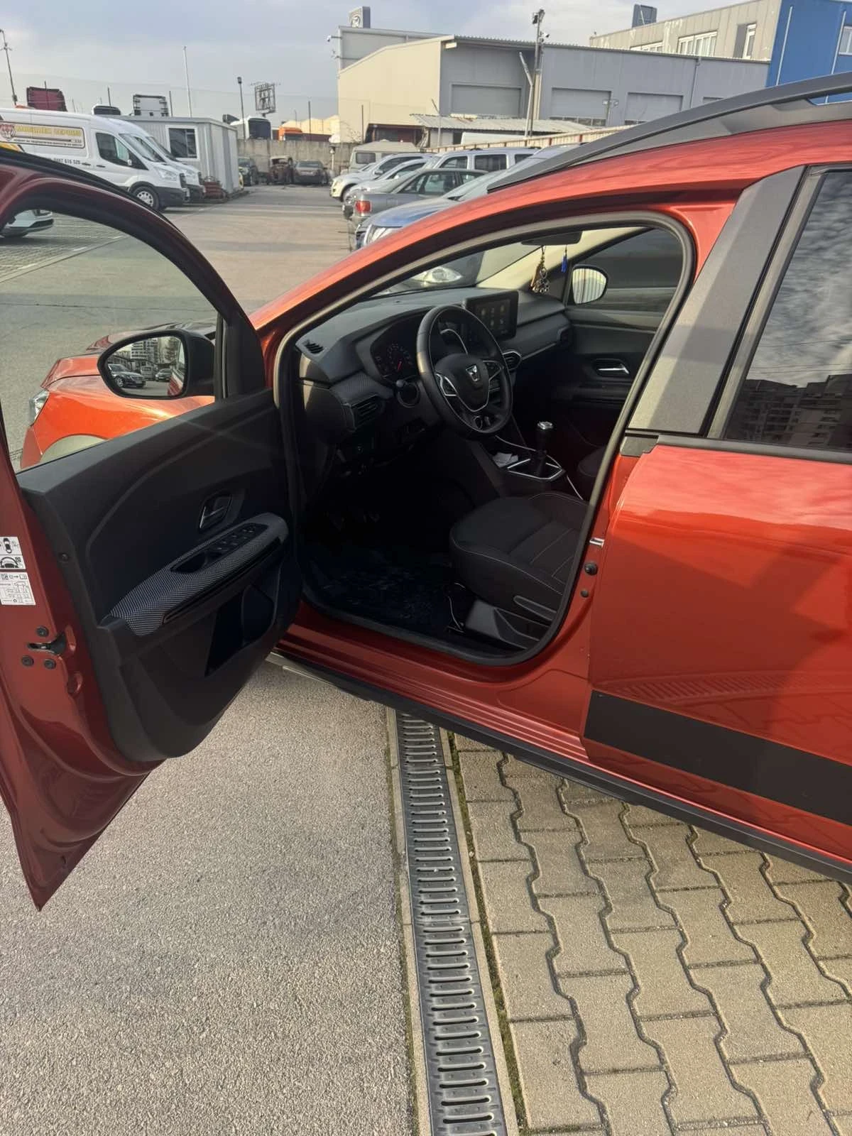 Dacia Jogger 1.0 Бензин/Газ - изображение 7