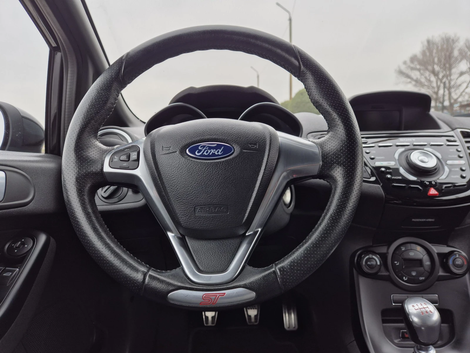 Ford Fiesta 1.6Turbo ST - изображение 9