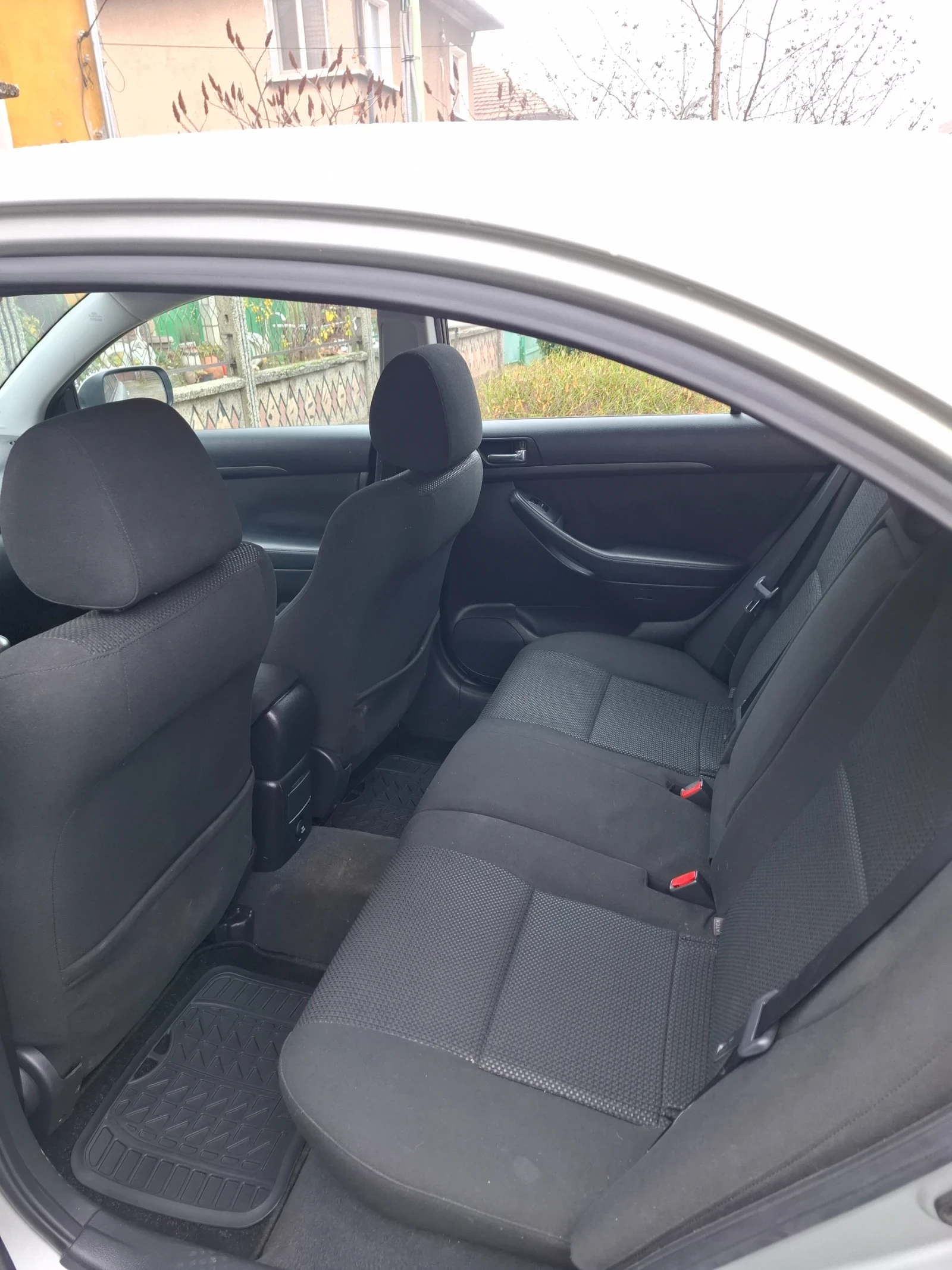 Toyota Avensis | Mobile.bg � ����������� 13