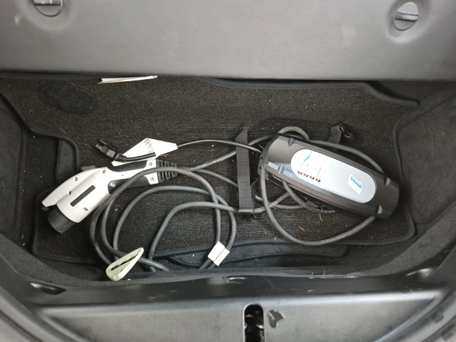 BMW i8 2DR CPE * ПОДГРЕВ * ОТ ПРЕДСТАВИТЕЛСТВО, снимка 14 - Автомобили и джипове - 53815285