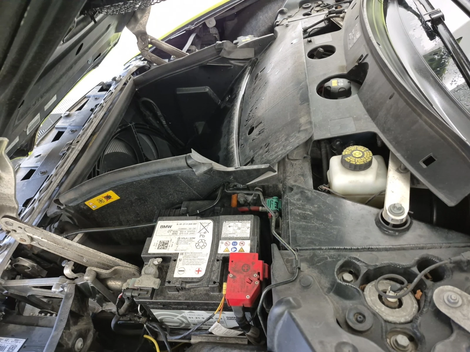 BMW i8 2DR CPE * ПОДГРЕВ * ОТ ПРЕДСТАВИТЕЛСТВО, снимка 15 - Автомобили и джипове - 53815285