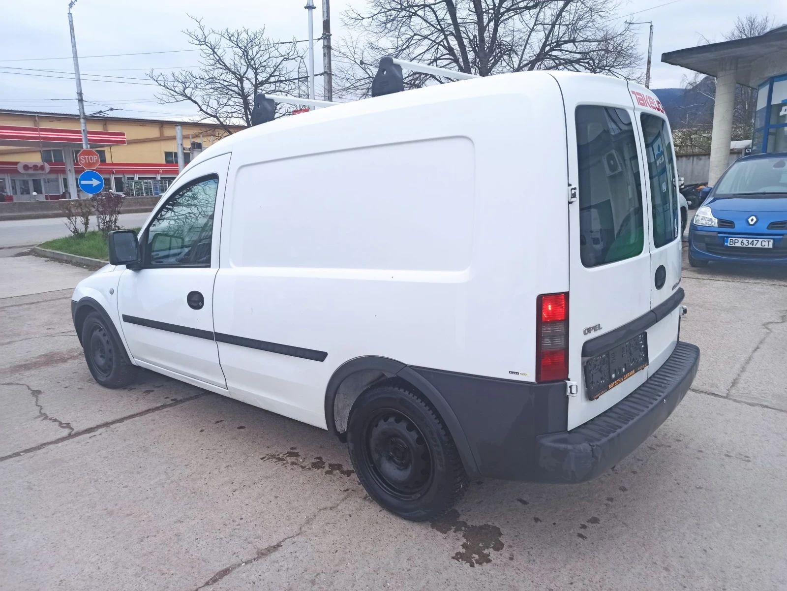 Opel Combo 1.3, снимка 7 - Автомобили и джипове - 54032570