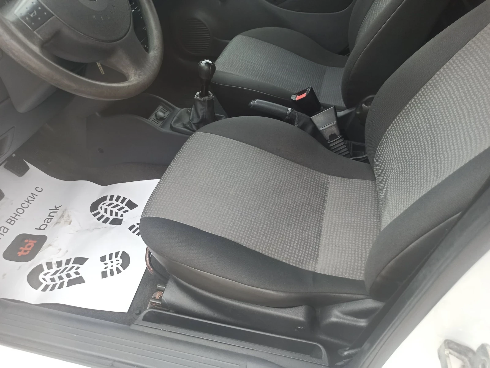 Opel Combo 1.3, снимка 8 - Автомобили и джипове - 54032570