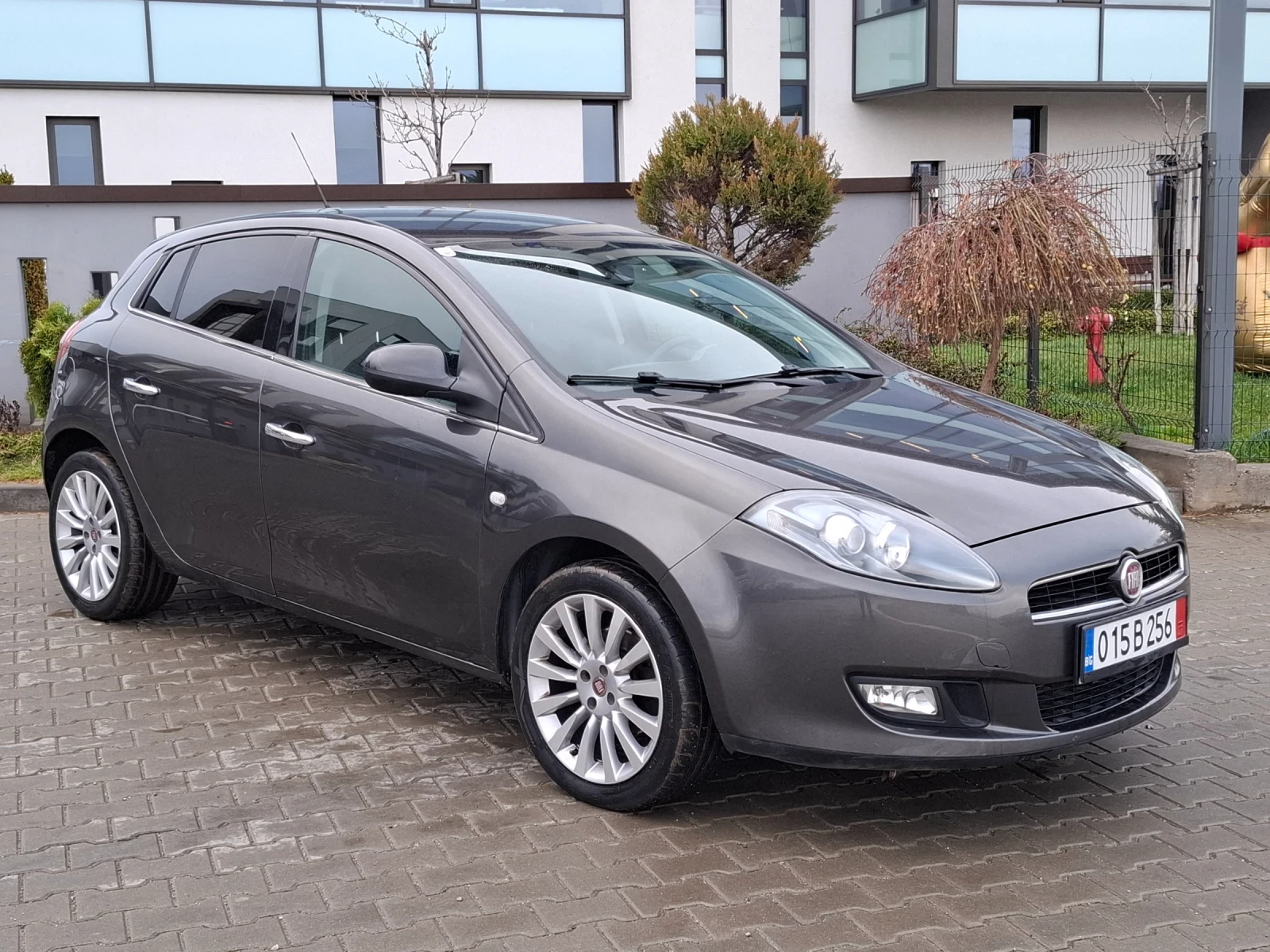 Fiat Bravo 1.3MJET* (90кс)* FACELIFT* * НОВ ВНОС* * , снимка 12 - Автомобили и джипове - 54070670