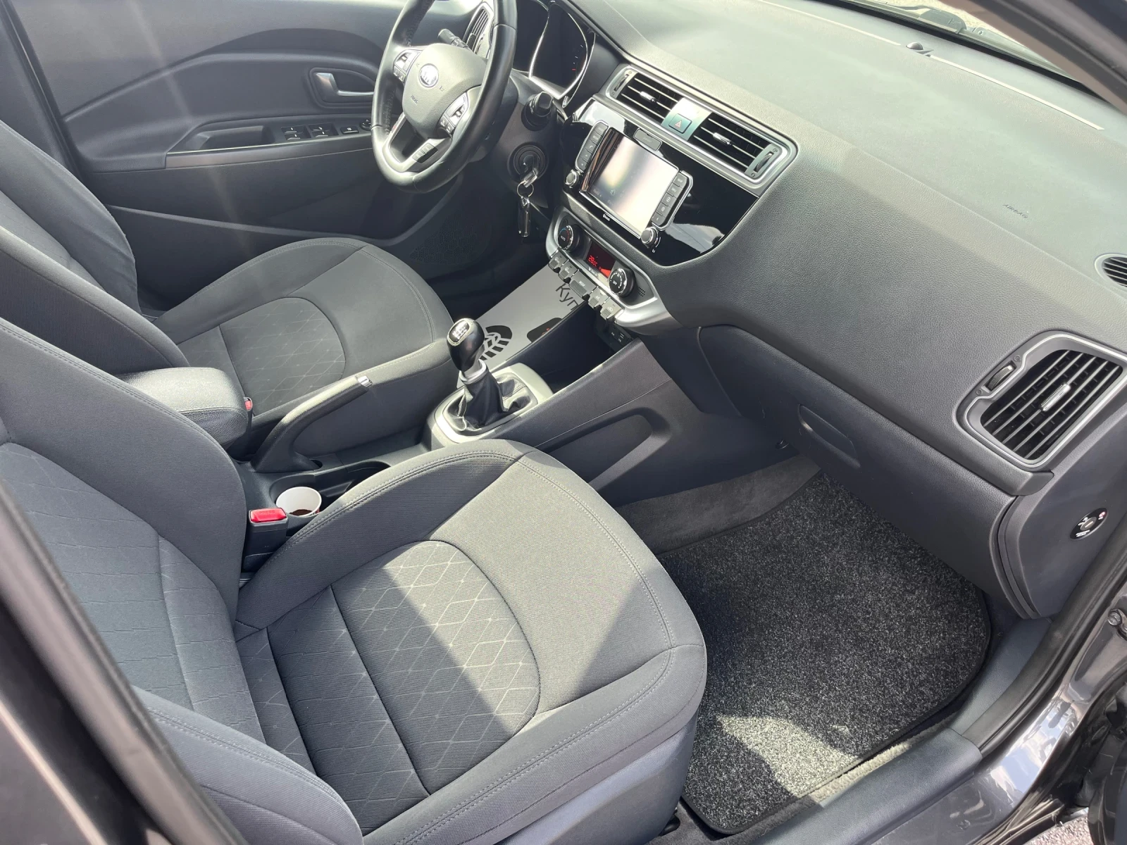 Kia Rio 1.4 CRDI  FULL * 142 Х КМ * , снимка 7 - Автомобили и джипове - 54193284