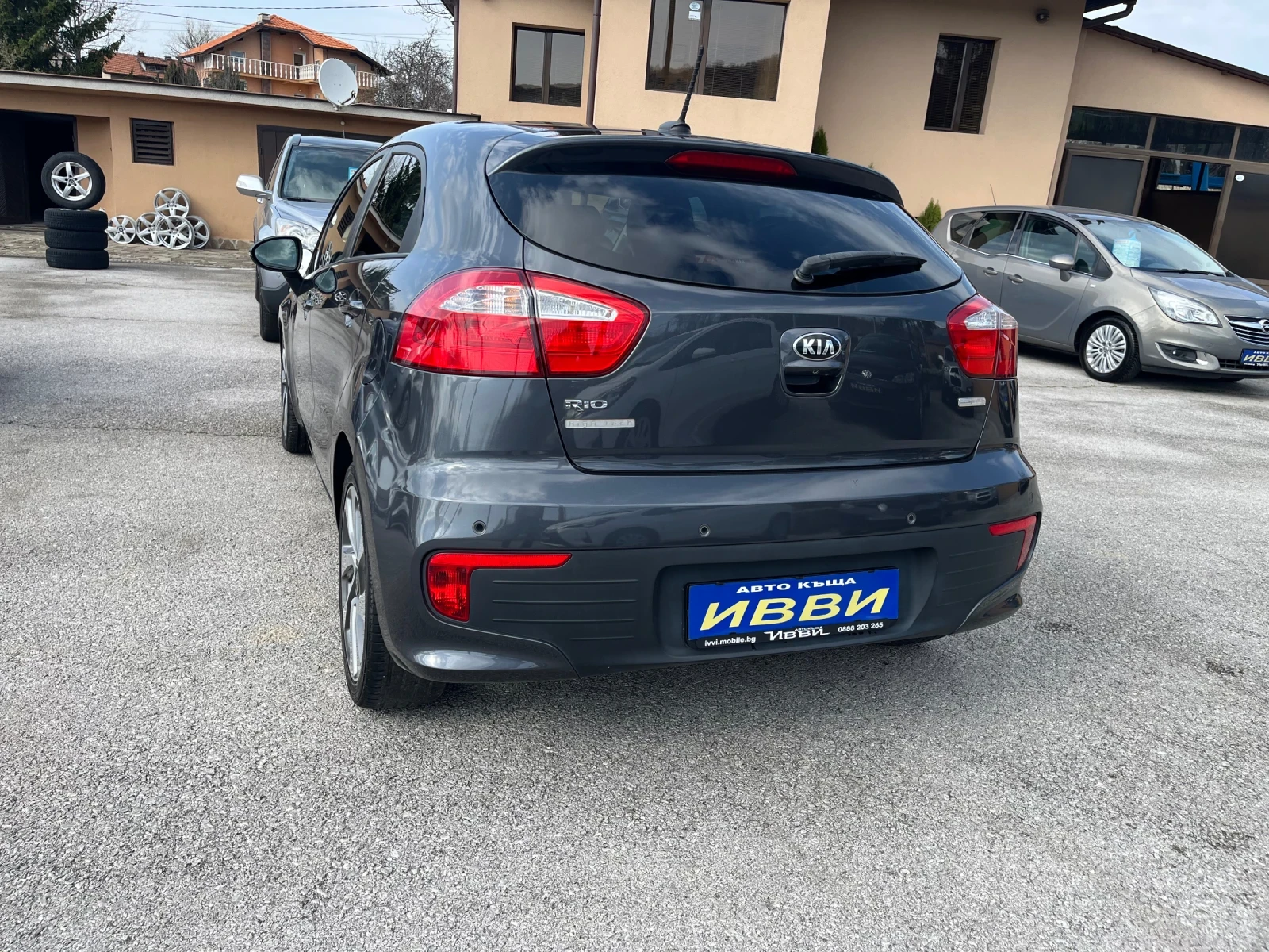 Kia Rio 1.4 CRDI  FULL * 142 Х КМ * , снимка 11 - Автомобили и джипове - 54193284