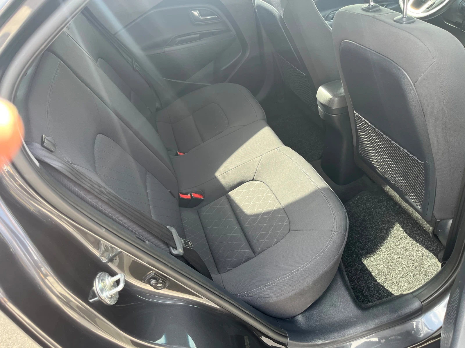 Kia Rio 1.4 CRDI  FULL * 142 Х КМ * , снимка 6 - Автомобили и джипове - 54193284