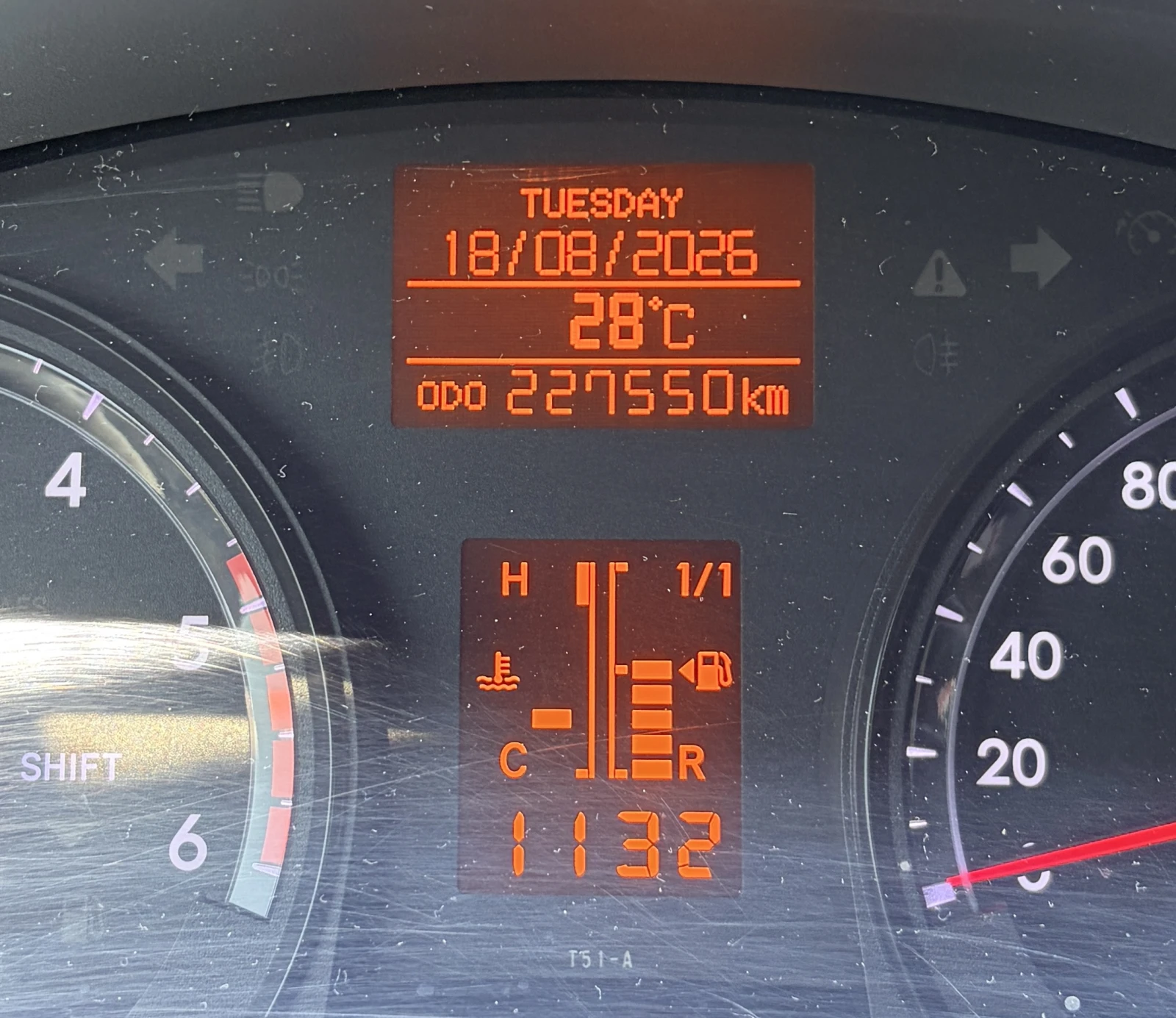 Toyota Avensis T27, снимка 8 - Автомобили и джипове - 54253245