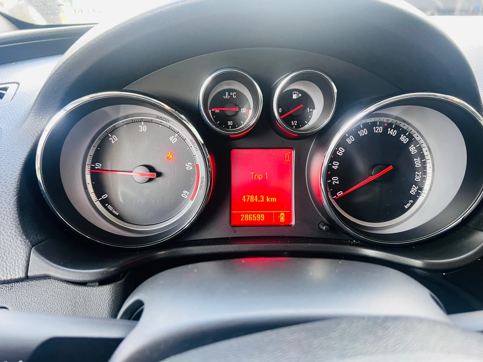 Opel Insignia Opel Insignia COSMO 2.0CDTI-161к., снимка 13 - Автомобили и джипове - 54308444