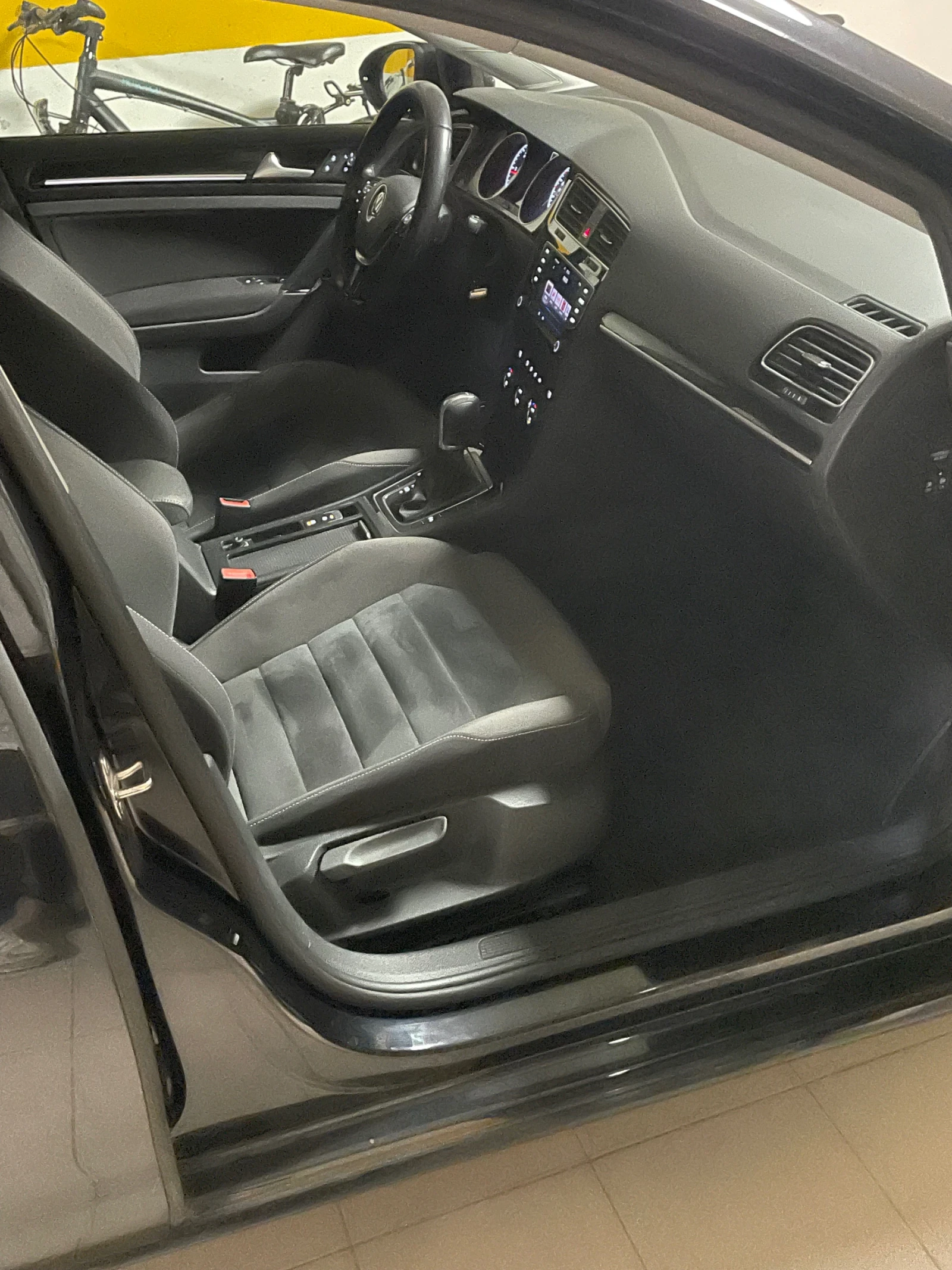 VW Golf TDI 110kc Automatic Full LED Parktronic , снимка 15 - Автомобили и джипове - 54526546