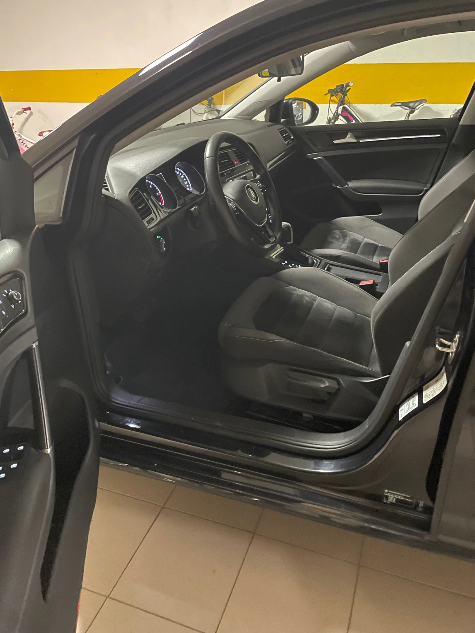 VW Golf TDI 110kc Automatic Full LED Parktronic , снимка 14 - Автомобили и джипове - 54526546