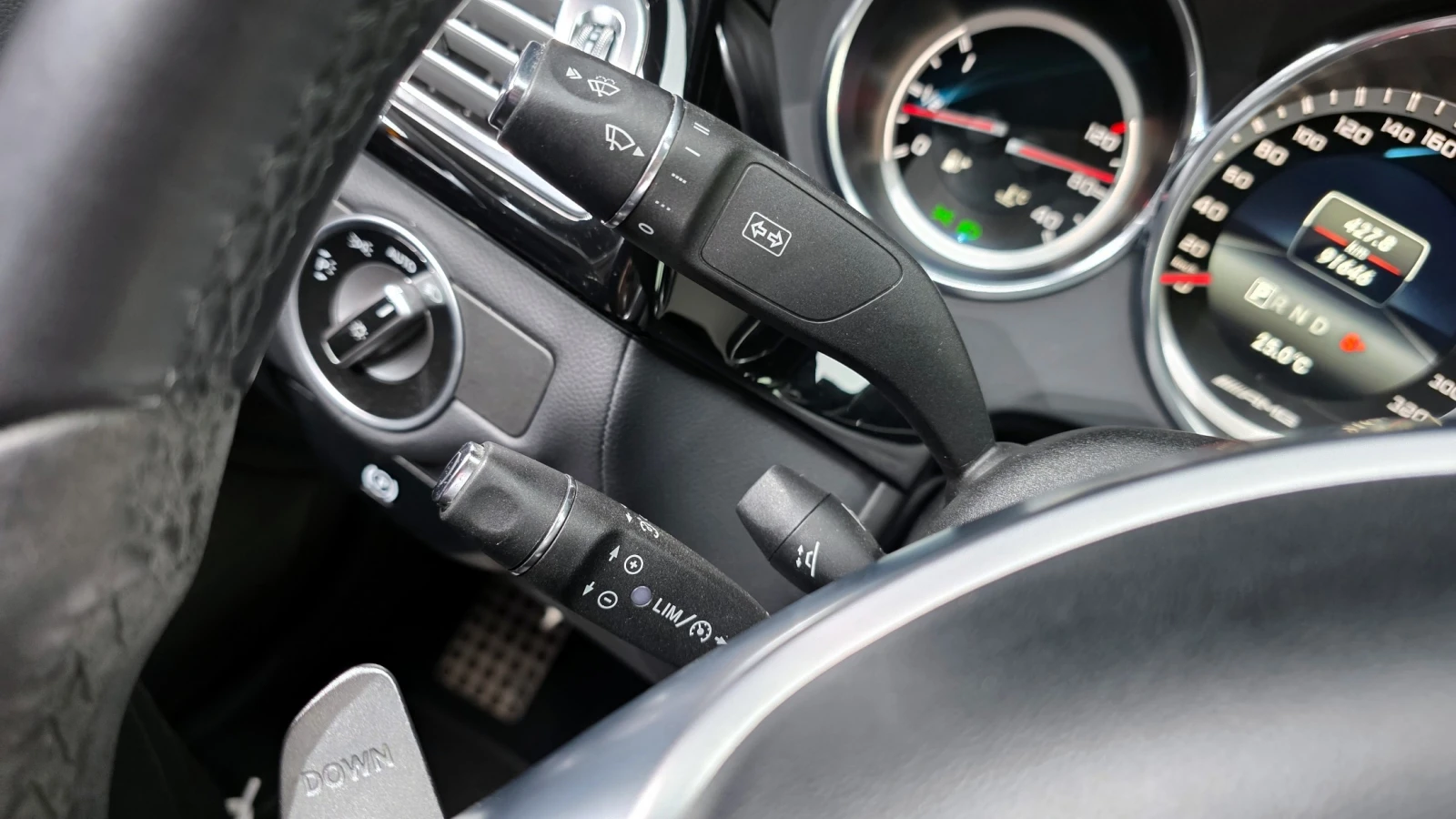 Mercedes-Benz CLS 63 AMG 4MATIC* ПОДГРЕВ* ОБДУХВАНЕ, снимка 16 - Автомобили и джипове - 54906736