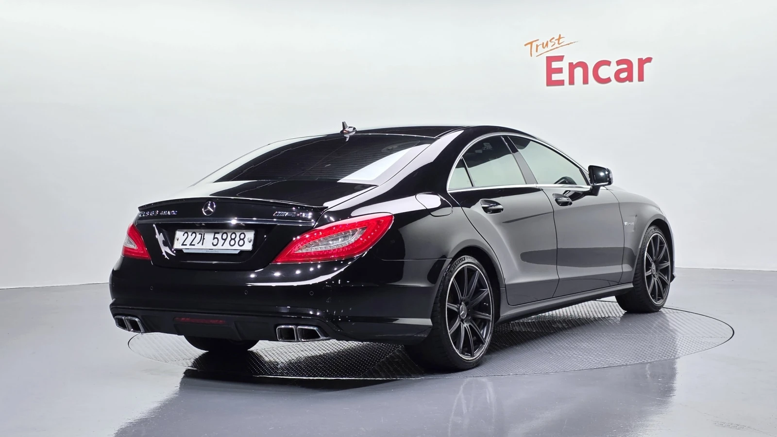 Mercedes-Benz CLS 63 AMG 4MATIC* ПОДГРЕВ* ОБДУХВАНЕ, снимка 2 - Автомобили и джипове - 54906736