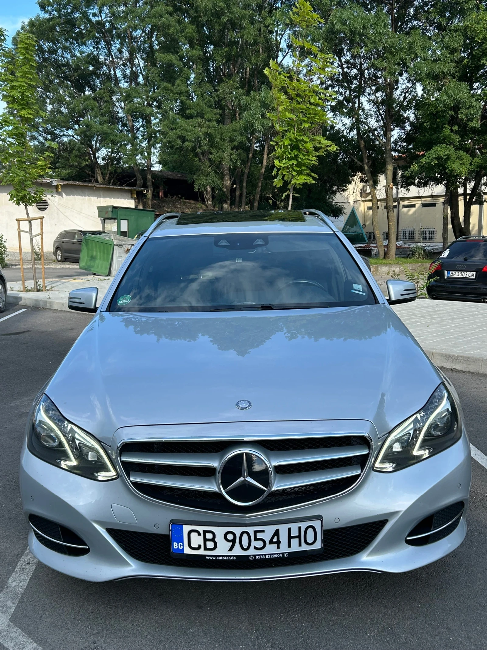 Mercedes-Benz E 300, снимка 2 - Автомобили и джипове - 54947649