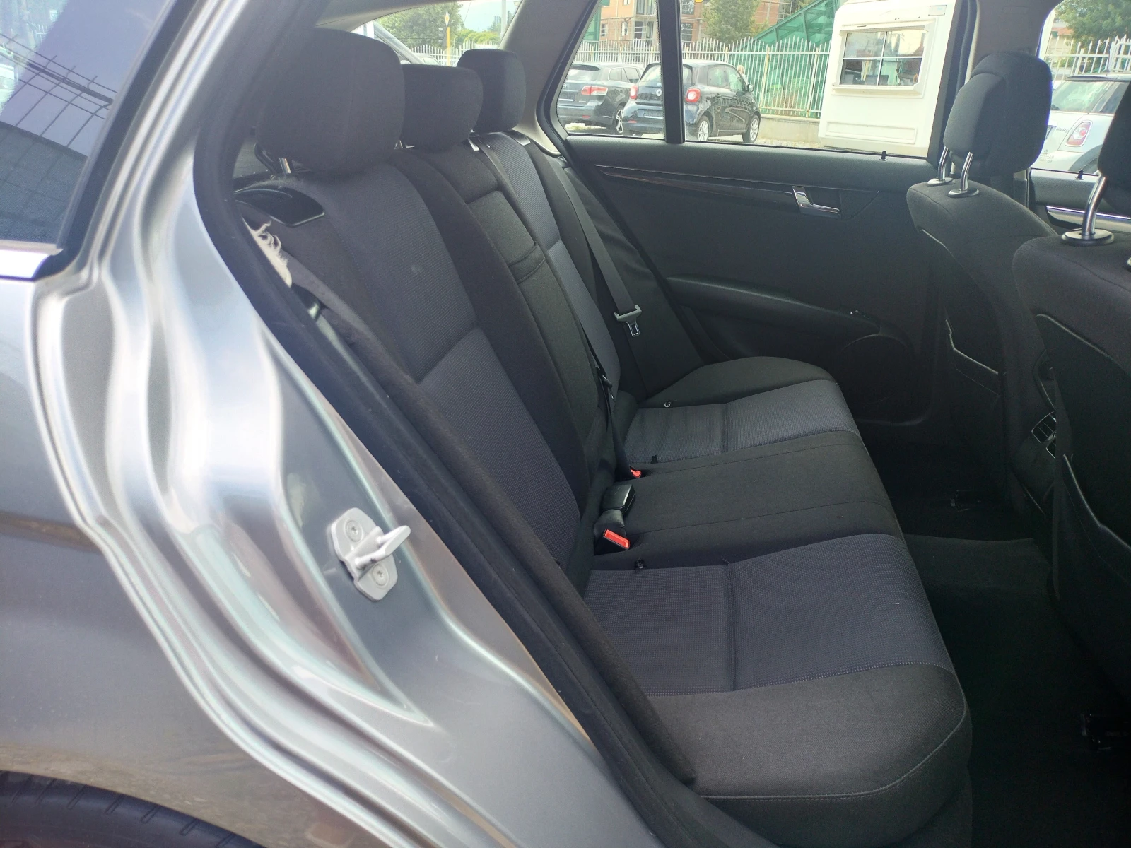 Mercedes-Benz C 220 CDI, снимка 11 - Автомобили и джипове - 55144206