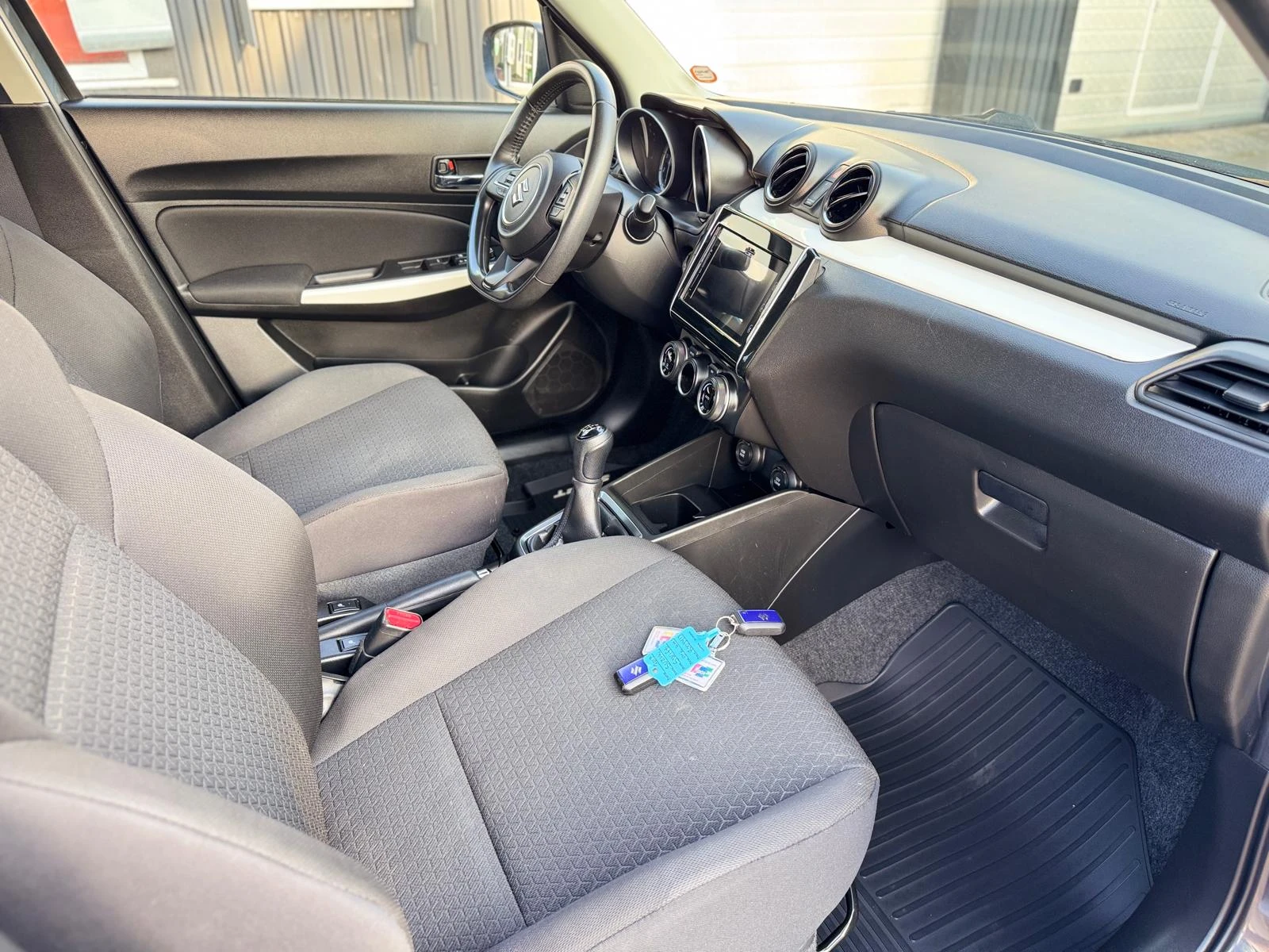 Suzuki Swift 1, 0 Boosterjet SHVS Exclusive+ , снимка 15 - Автомобили и джипове - 55512855