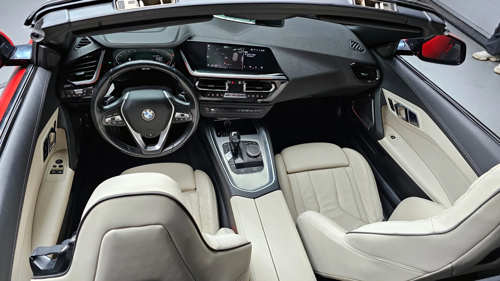 BMW Z4 sDrive20i* HUD* ПОДГРЕВ ВОЛАН* КРАЙНА ЦЕНА, снимка 7 - Автомобили и джипове - 55593996