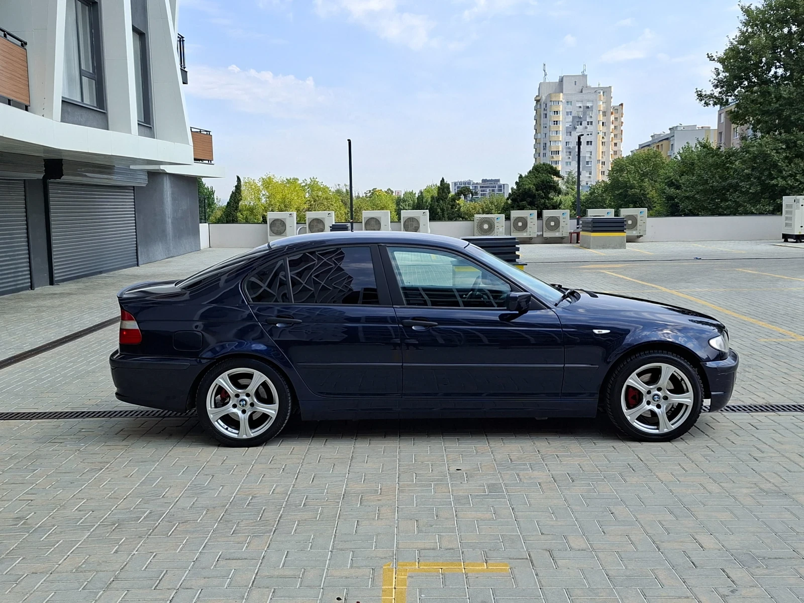 BMW 320 2.0D, снимка 5 - Автомобили и джипове - 55749522