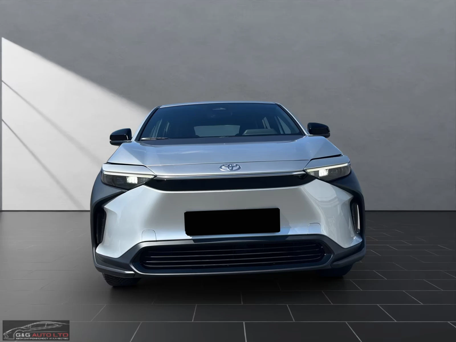 Toyota bZ4X COMFORT/204HP/CAM/LED/AHK/NAVI/CPLAY/656q, снимка 2 - Автомобили и джипове - 55835996