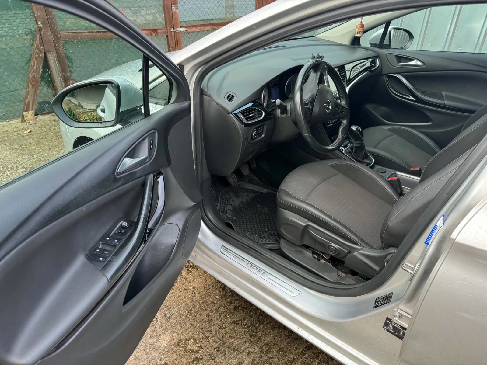 Opel Astra CarPlay и AndroidAuto, снимка 10 - Автомобили и джипове - 56535319