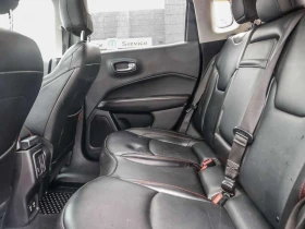 Jeep Compass Trailhawk/CARFAX/ПОДГРЕВ/ДИСТРОНИК/ФИНАНСИРАНЕ, снимка 16