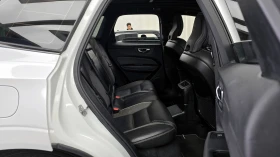 Volvo XC60 T8 R-Design Plug-in Hybrid, снимка 11