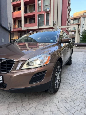 Volvo XC60 2, 4 d4 AWD summum refined luxury, снимка 16