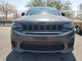Обява за продажба на Jeep Grand cherokee TRACKHAWK 707HP* BREMBO* DISTRONIC* HARMAN* ОБДУХ ~85 000 лв. - изображение 1