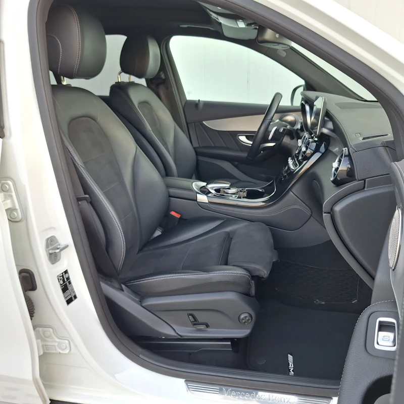 Mercedes-Benz GLC 220 * AMG-SPORT* ПЪЛНА СЕРВИЗНА   ИСТОРИЯ - ИТАЛИЯ, снимка 11 - Автомобили и джипове - 51145065