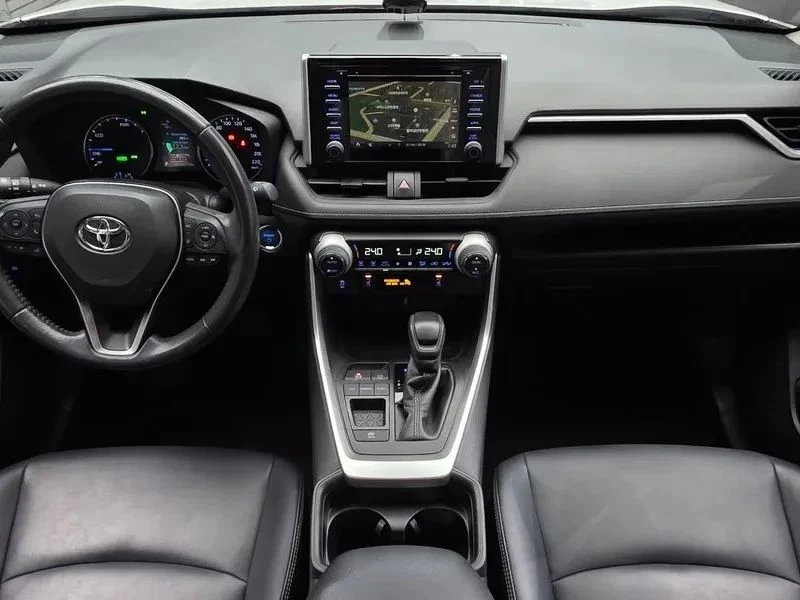 Toyota Rav4, снимка 7 - Автомобили и джипове - 56685214