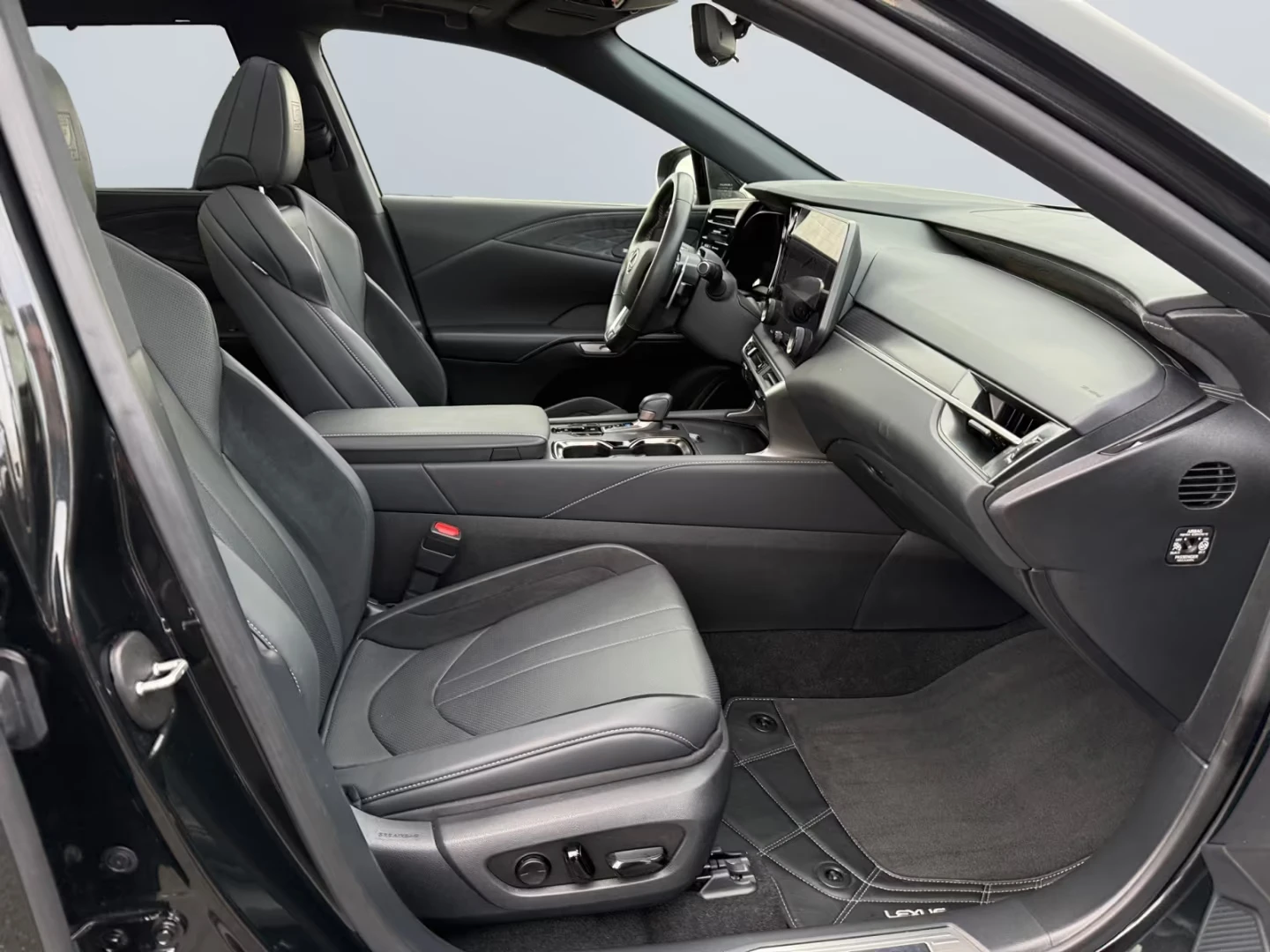 Lexus RX 500h F-SPORT/371HP/HUD/M.LEV/PANO/360/147h - изображение 10