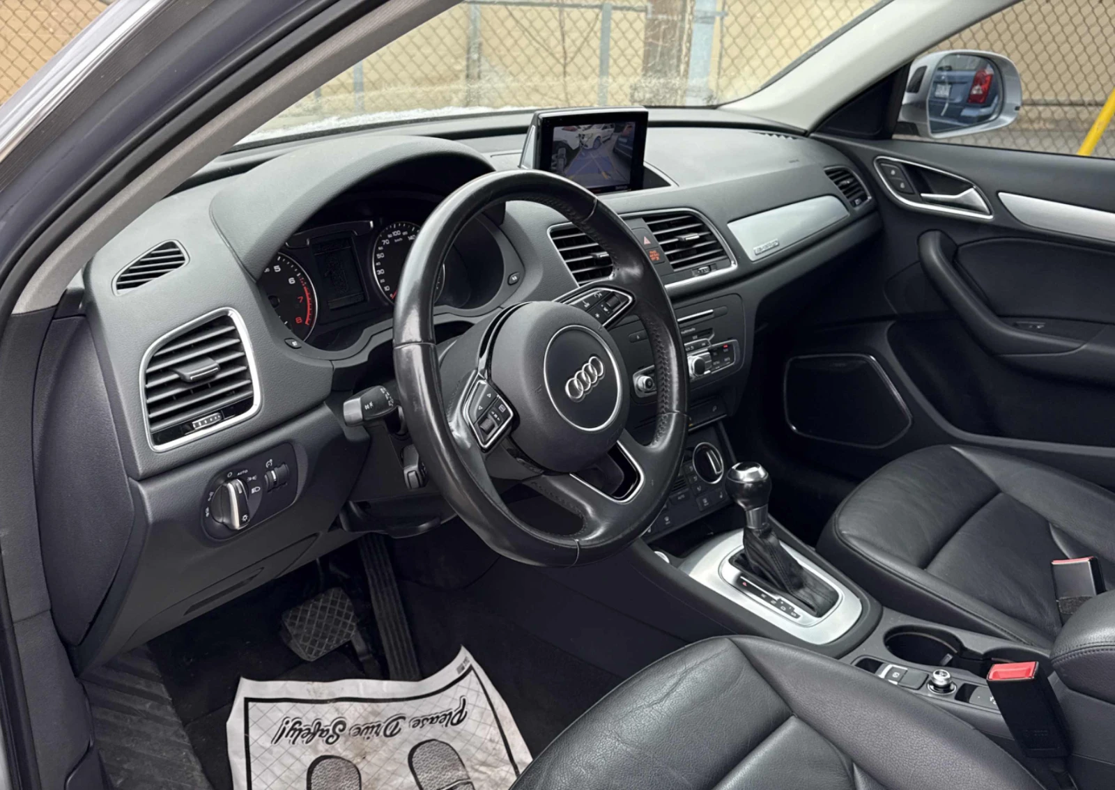 Audi Q3 Technik Sportback* Кожа* Подгрев* НАВИ* CARFAX, снимка 3 - Автомобили и джипове - 53880701