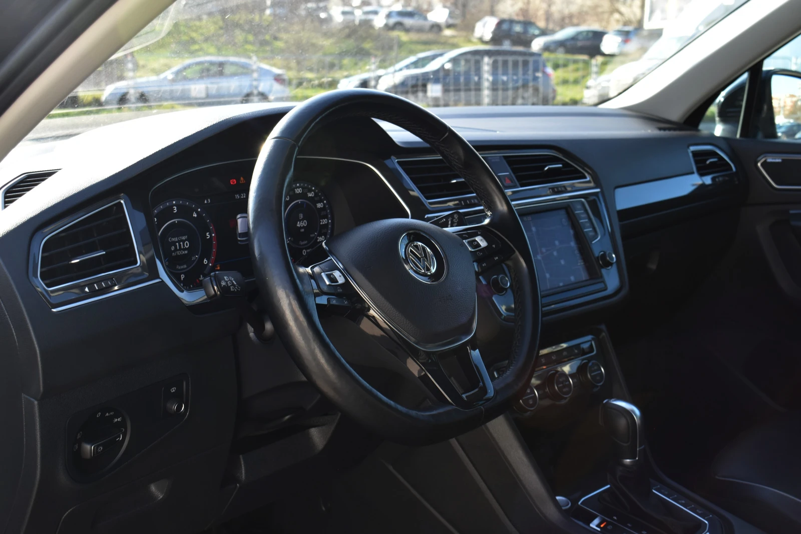 VW Tiguan 2.0ТDI* 190H.P* FULL-, снимка 9 - Автомобили и джипове - 53996728