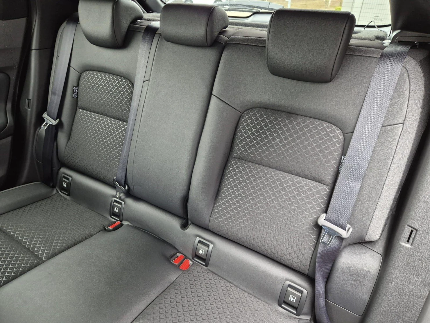 Nissan Juke 1.0 N-Design, снимка 6 - Автомобили и джипове - 54366517