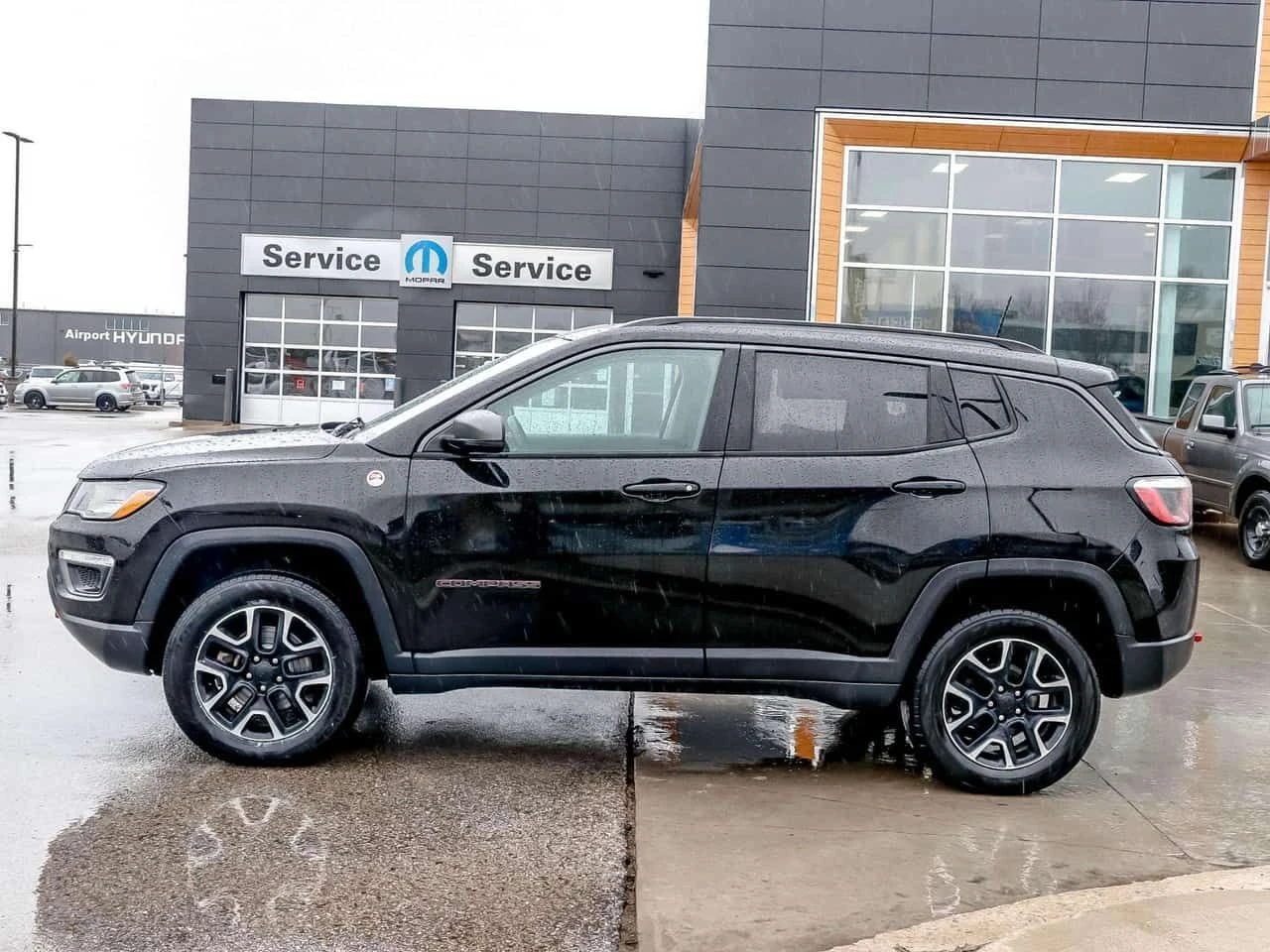 Jeep Compass Trailhawk/CARFAX/ПОДГРЕВ/ДИСТРОНИК/ФИНАНСИРАНЕ, снимка 11 - Автомобили и джипове - 54553557