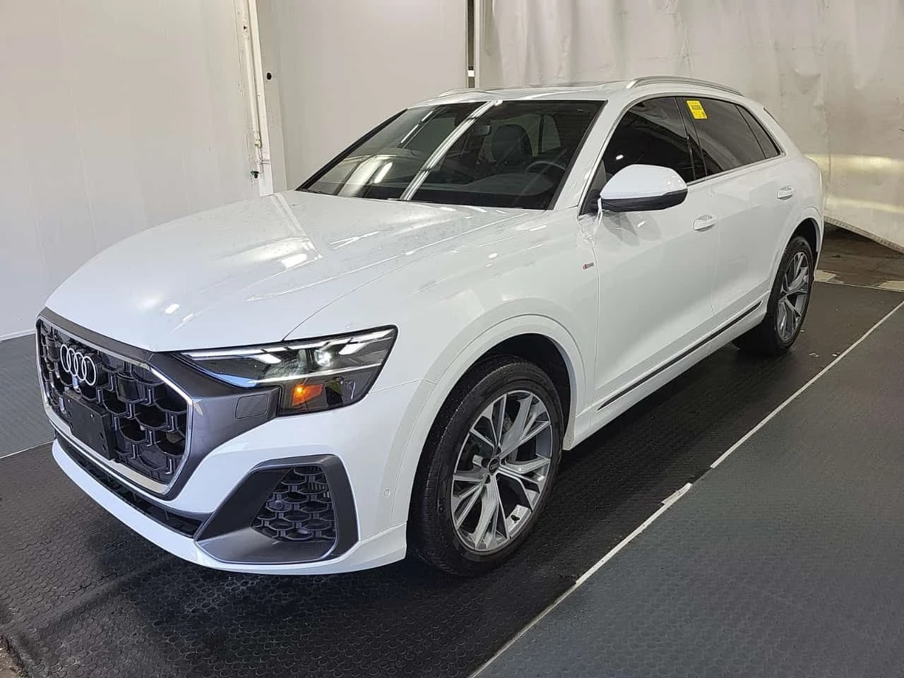Audi Q8 FACELIFT/360/DIS/MATRIX/АВТОКРЕДИТ
