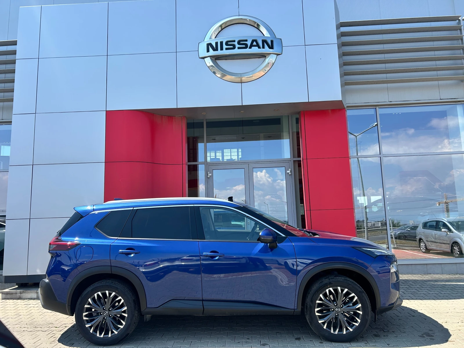 Nissan X-trail 1.5 DDT N-Connecta 4x2 A/T, снимка 2 - Автомобили и джипове - 55321680