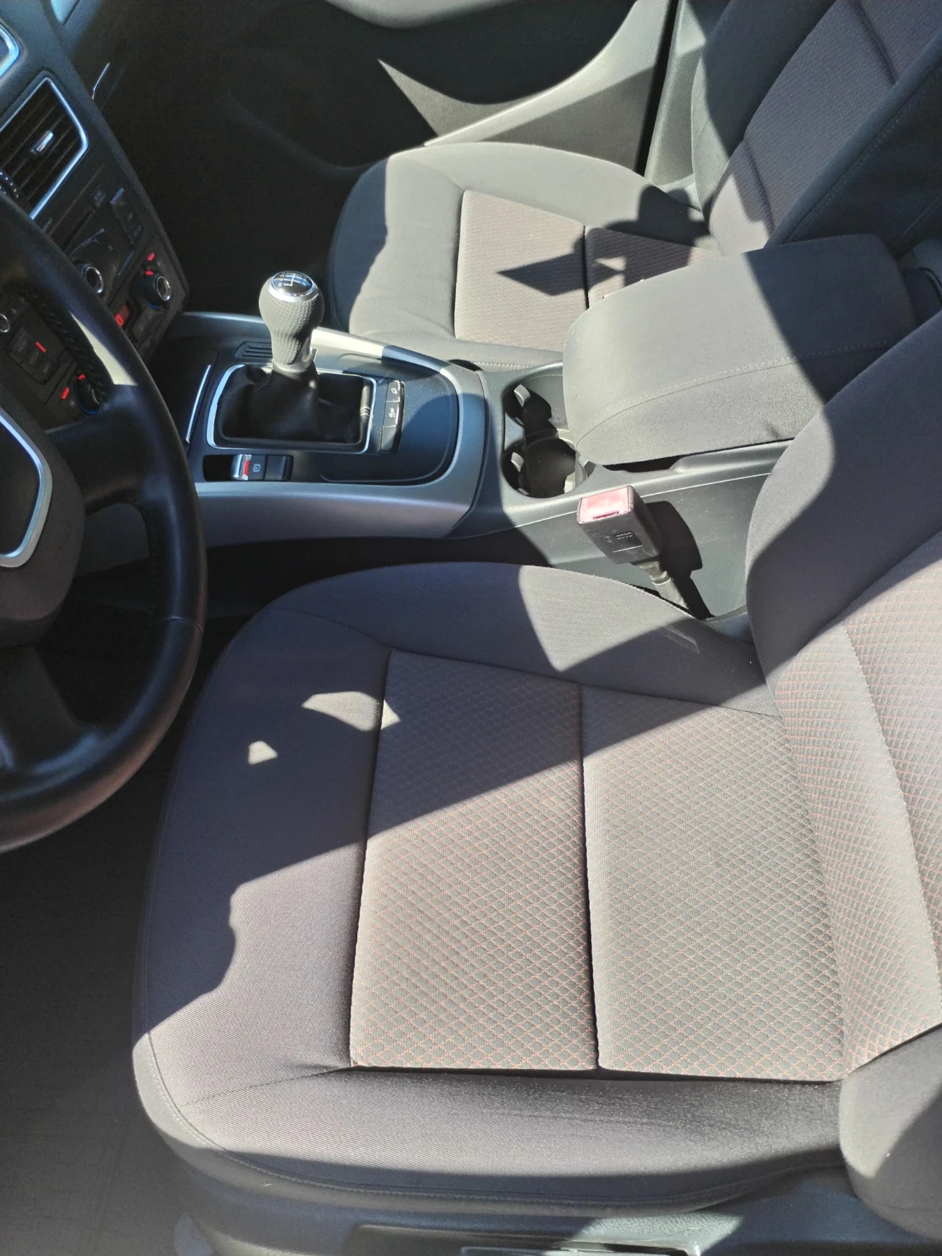 Audi Q5, снимка 15 - Автомобили и джипове - 56117974
