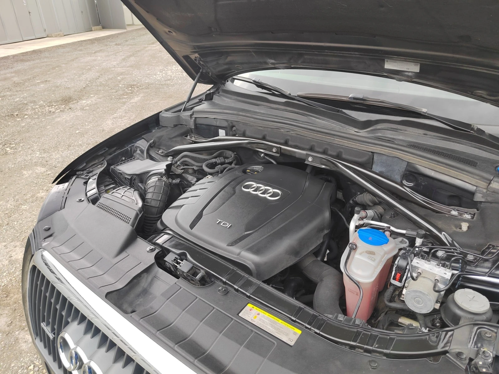 Audi Q5, снимка 12 - Автомобили и джипове - 56117974