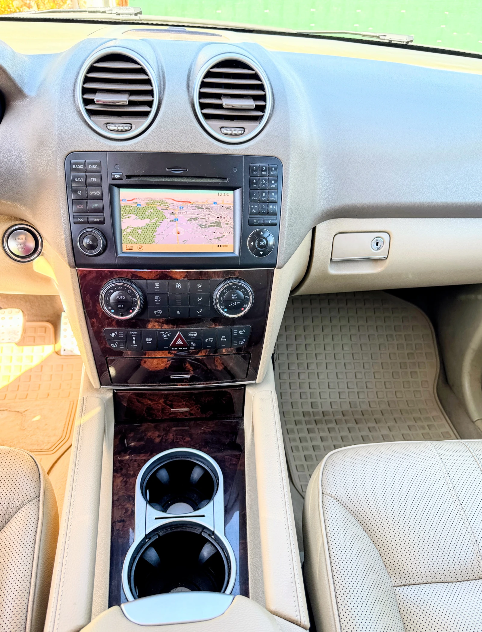 Mercedes-Benz ML 320, снимка 11 - Автомобили и джипове - 56457244