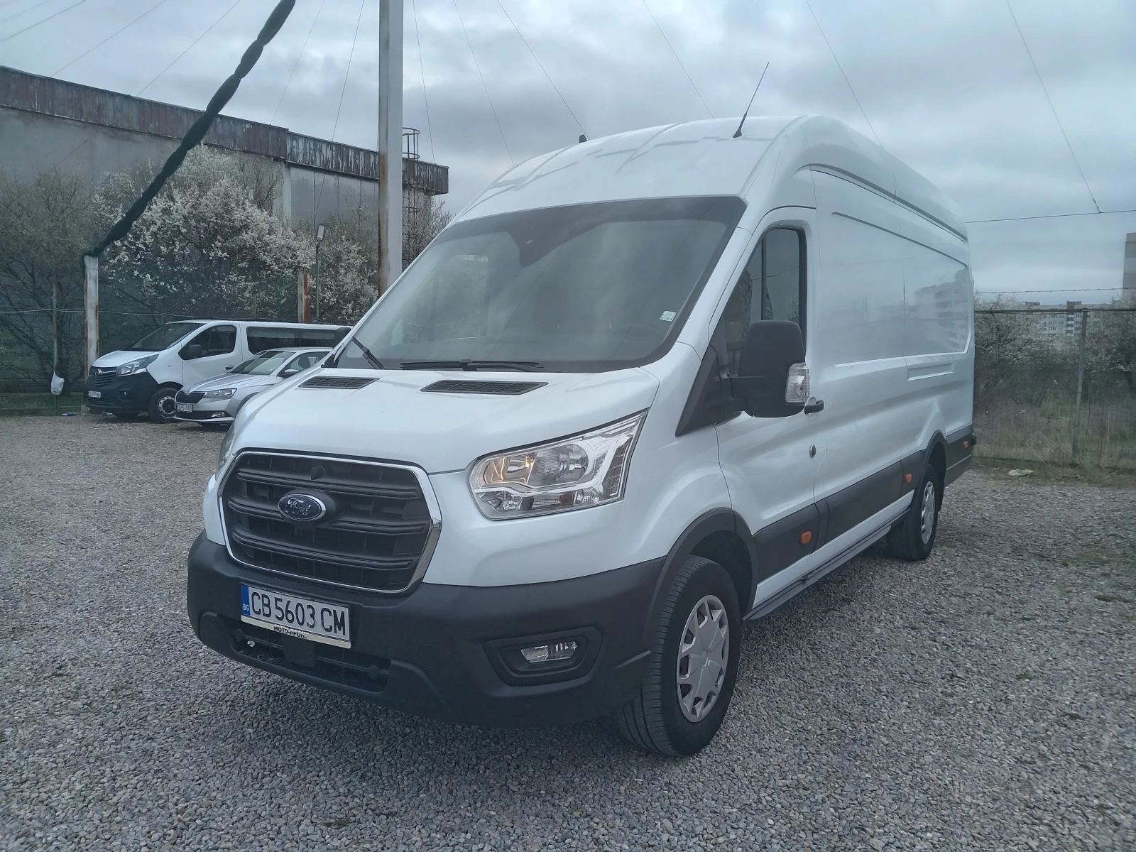 Ford Transit 2.0D дълга база 