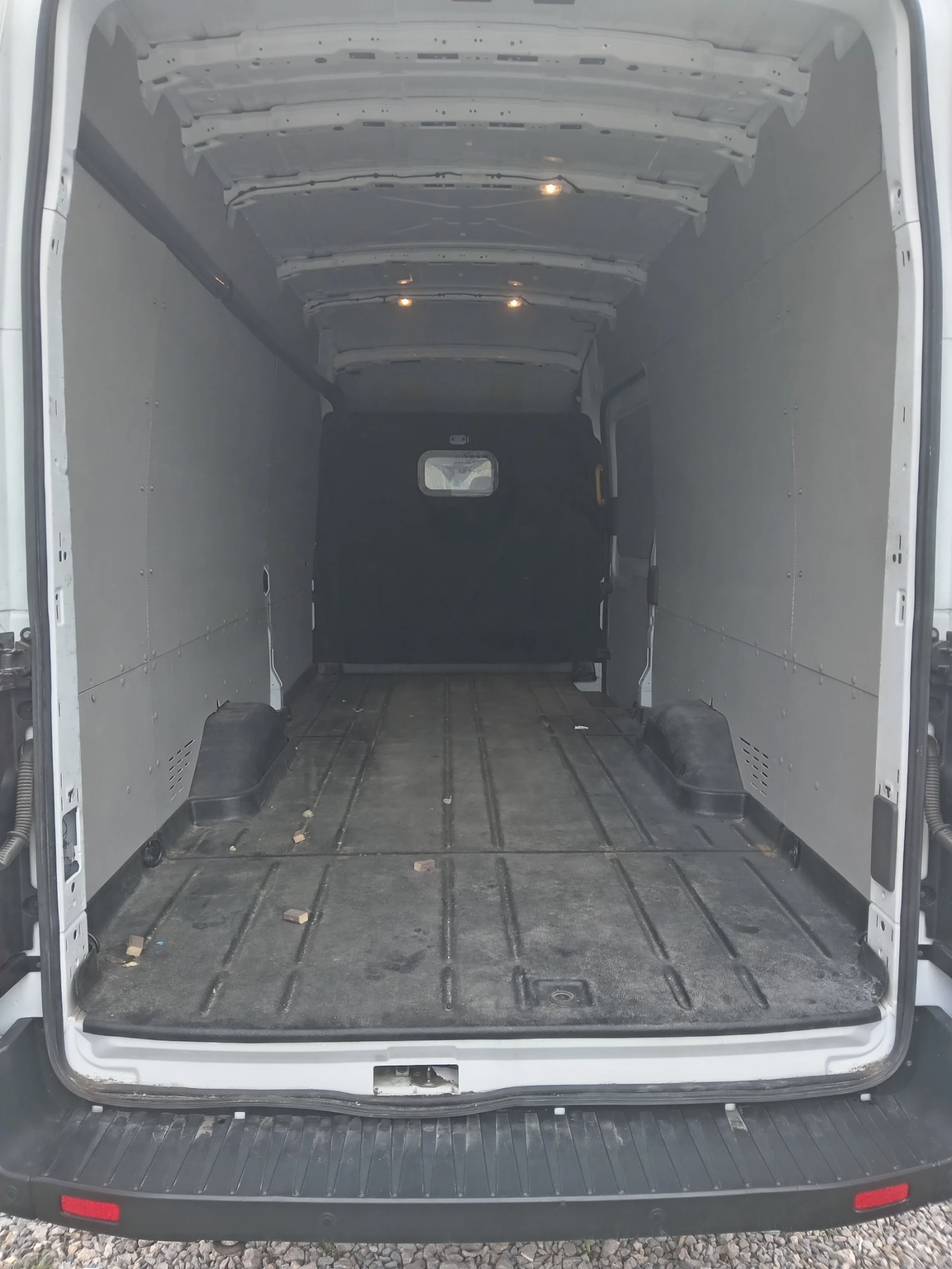 Ford Transit 2.0D дълга база , снимка 7 - Бусове и автобуси - 54228524