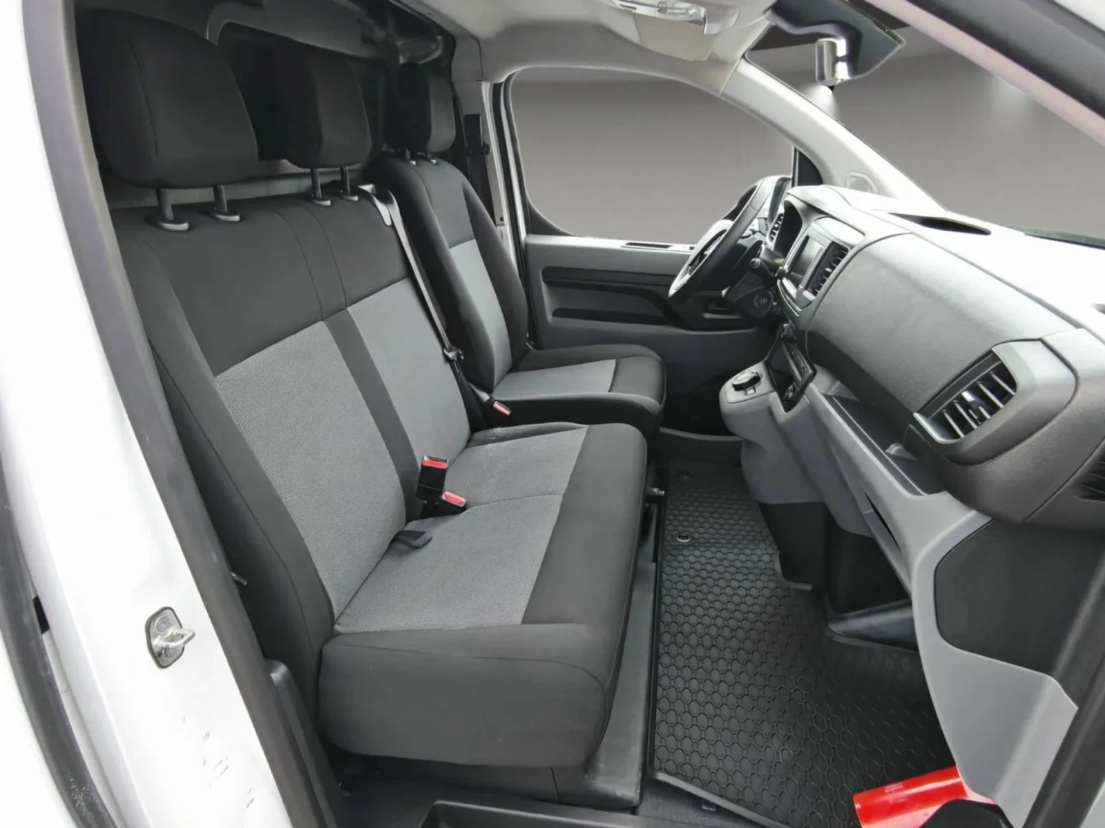Peugeot Expert 2+ 1м/XL/179кс/Навигация/Камера/Теглич/, снимка 12 - Бусове и автобуси - 54513831