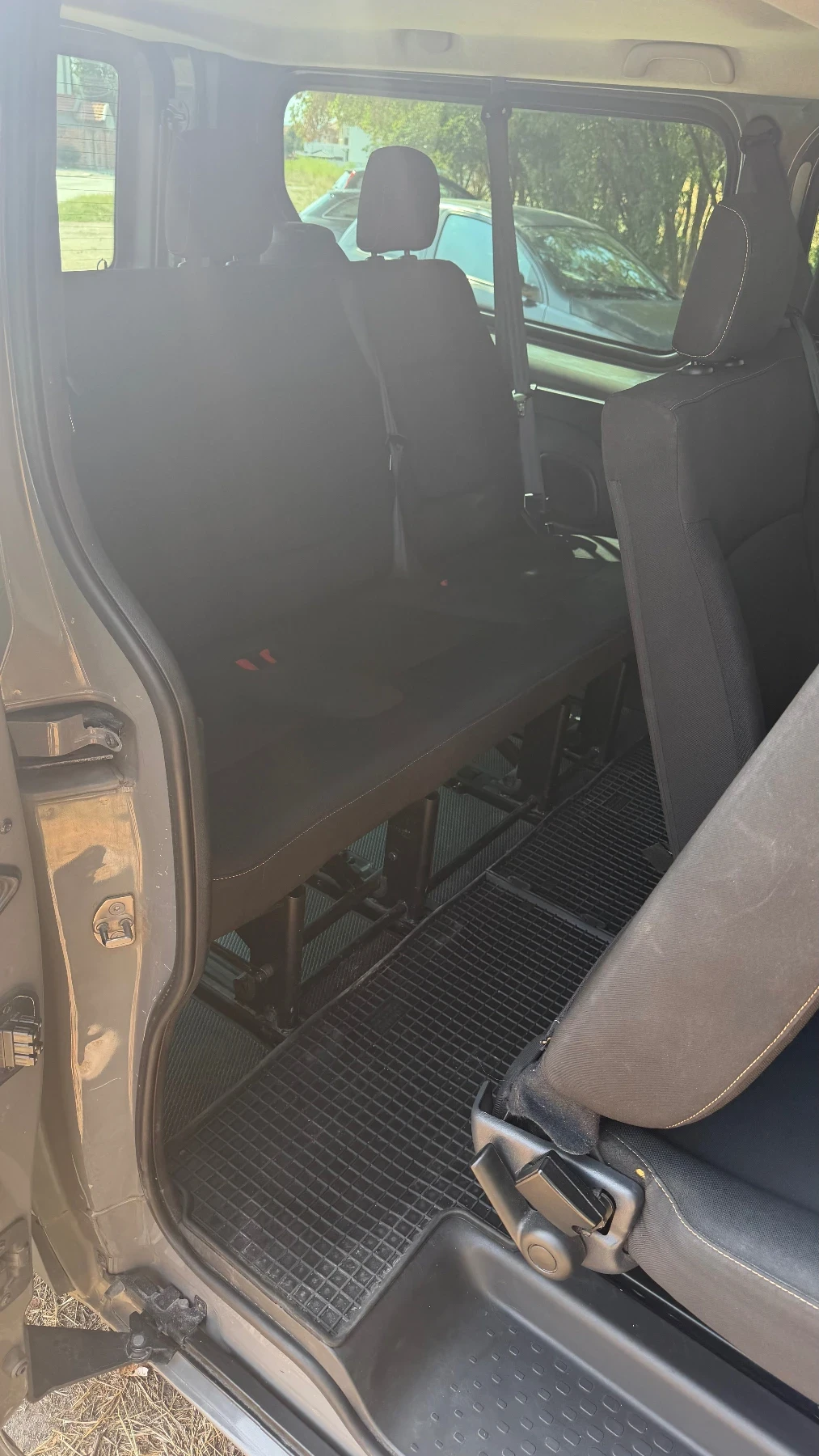 Renault Trafic, снимка 8 - Бусове и автобуси - 55967291
