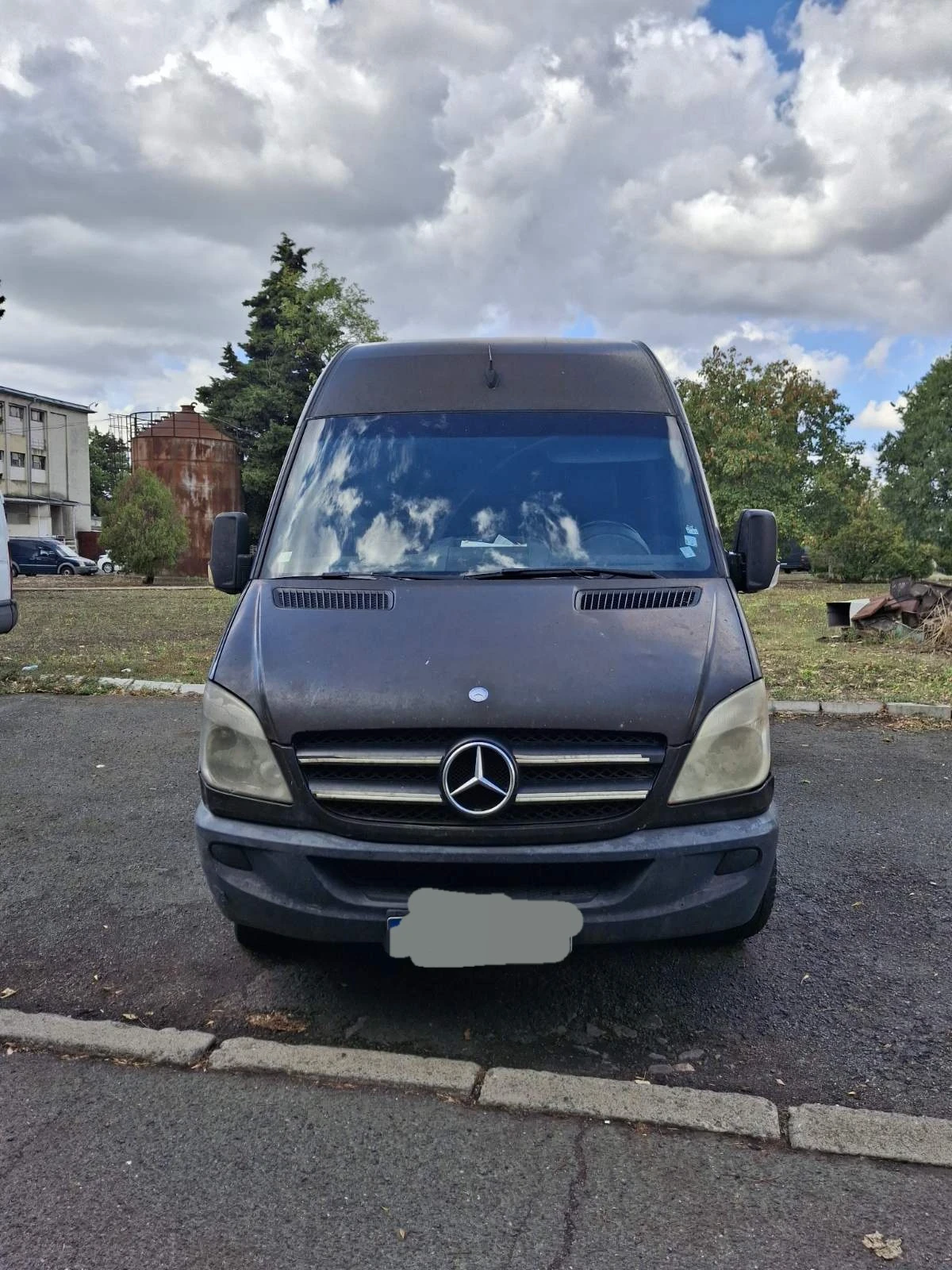 Mercedes-Benz 310 2.2 D