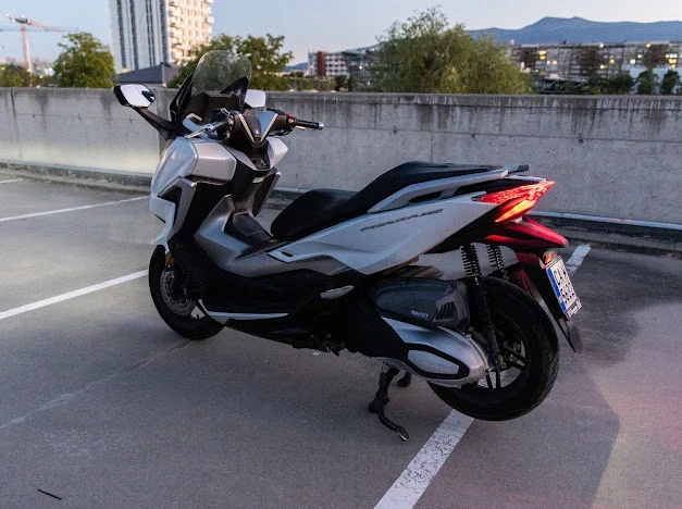 Honda Forza, снимка 5 - Мотоциклети и мототехника - 56380320