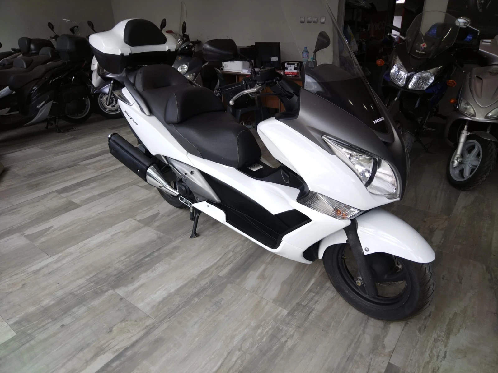 Honda Silver Wing SW-T400 - изображение 3