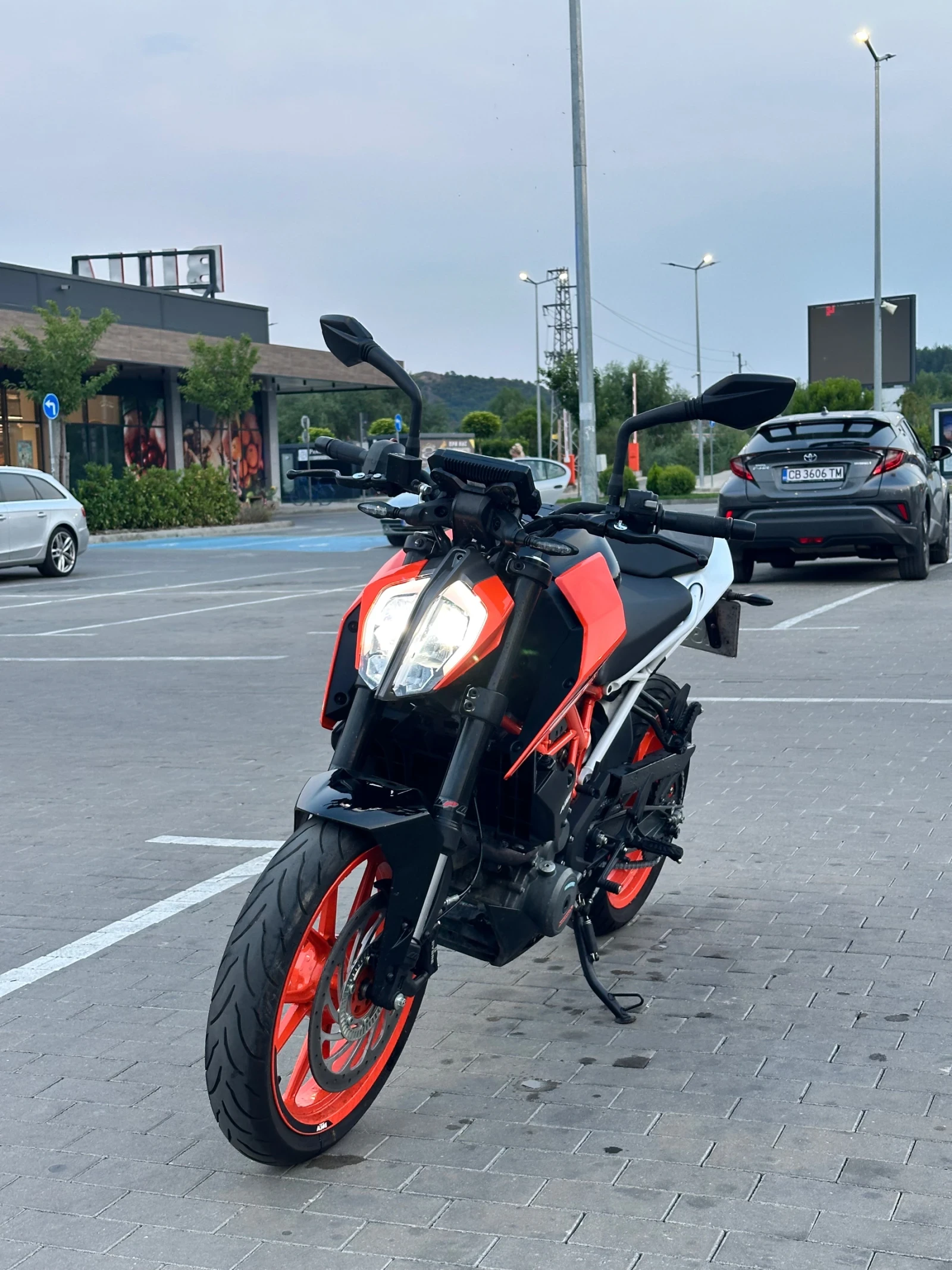 Ktm Duke 390 - изображение 2